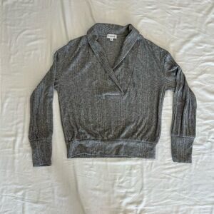 Evereve Sweater Womens Grey Pullover WrapStyle Neckline Ribbed Texture Cozy